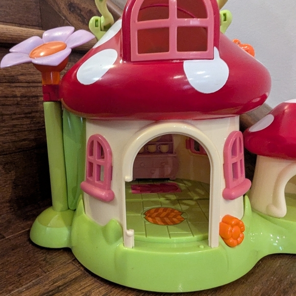 Mushroom Playhouse Whimsical Fairy Toadstool Cottage Interactive Toy - Picture 9 of 13